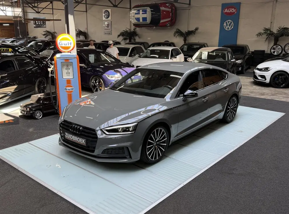 Audi A5 40 TFSI Sport AUT uit 2019, foto 2