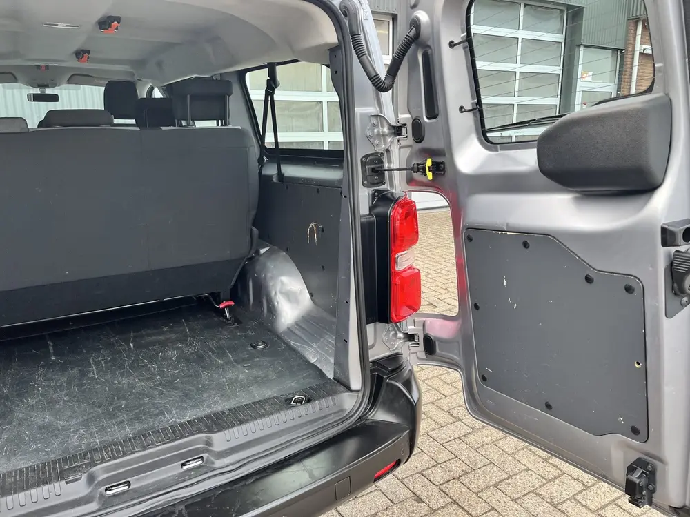 Citroën Jumpy 1.5 BlueHDi XL Marge BTW en BPM vrij Airco uit 2019, foto 17