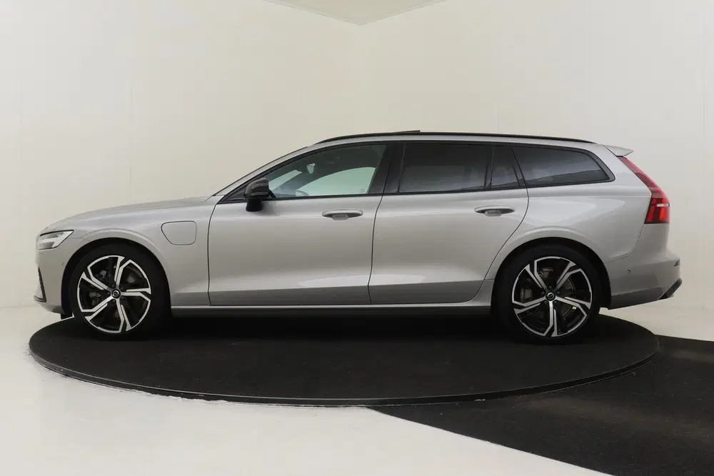 Volvo V60 T6 PLUG-IN HYBRID AWD ULTRA DARK *VOL * -P uit 2025, foto 7