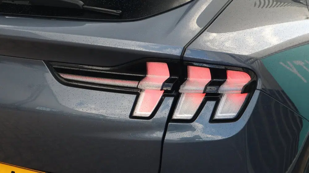 Ford Mustang Mach-E Extended RWD 98 kWh SOH94% Leder LED Car uit 2021, foto 12