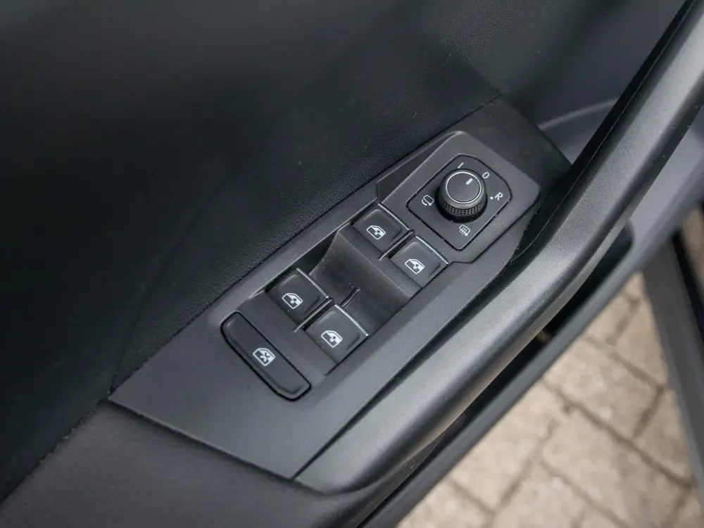 Volkswagen T-Cross 1.0 TSI R-Line l Automaat l R-Line l Acht uit 2022, foto 20