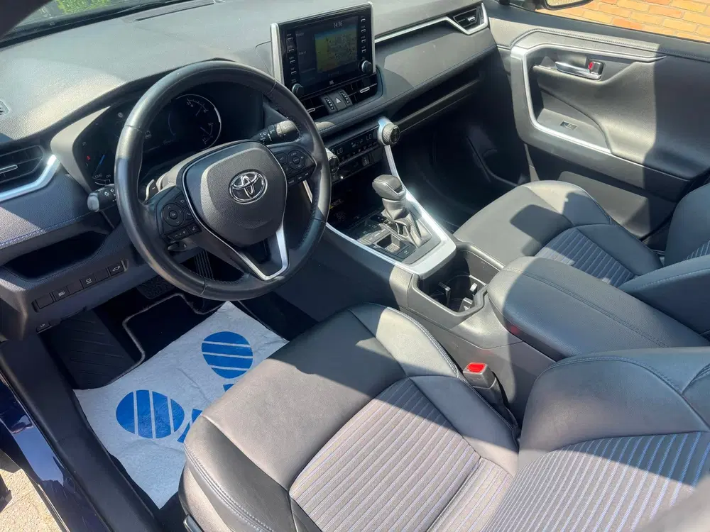 Toyota RAV 4 2.5 Hybrid Bi-Tone Facelift uit 2022, foto 14