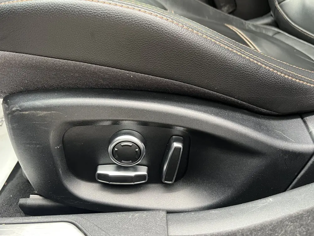 Jaguar XE 2.0t Pure Aut/Ecc/Leer/Navi (bj 2020, automaat) uit 2020, foto 12