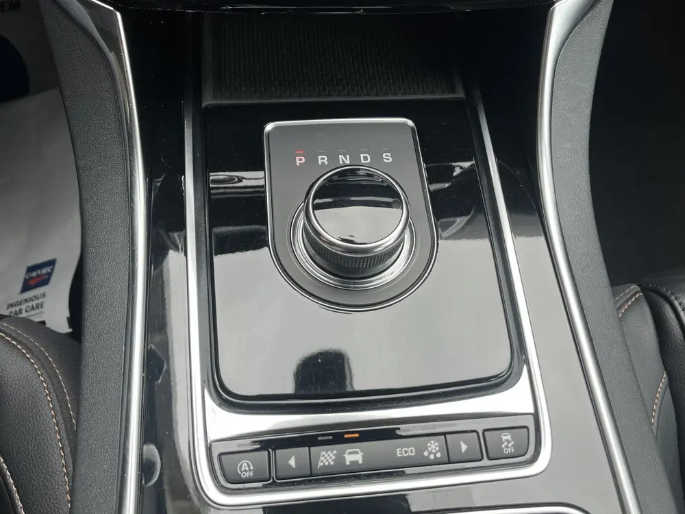 Jaguar XE 2.0t Pure Aut/Ecc/Leer/Navi (bj 2020, automaat) uit 2020, foto 8
