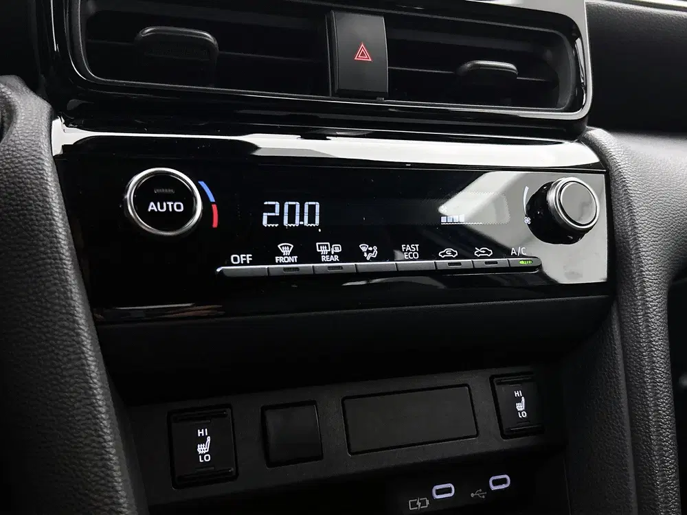 Toyota Yaris Cross 1.5 Hybrid 115 First Edition uit 2025, foto 10