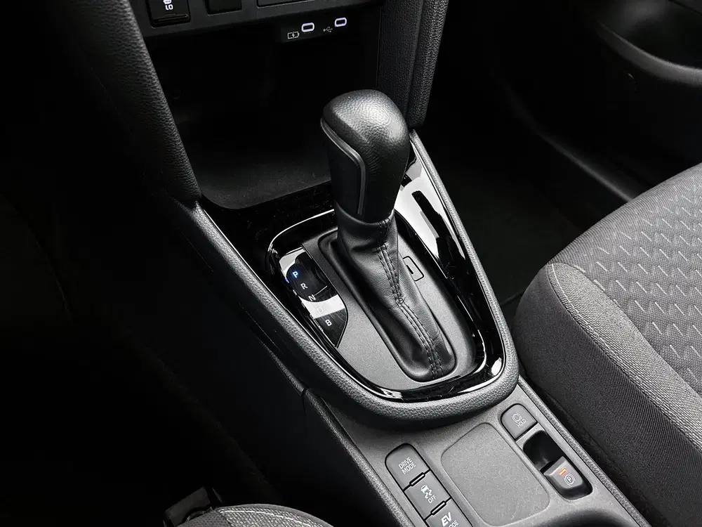 Toyota Yaris Cross 1.5 Hybrid 115 First Edition uit 2025, foto 11