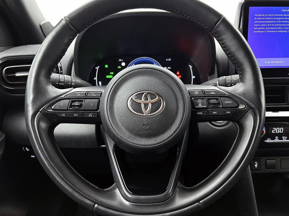 Toyota Yaris Cross 1.5 Hybrid 115 First Edition uit 2025, foto 18
