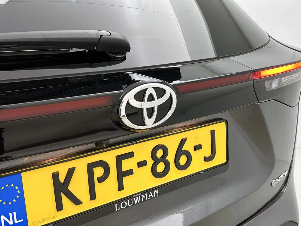 Toyota Yaris Cross 1.5 Hybrid 115 First Edition uit 2025, foto 20