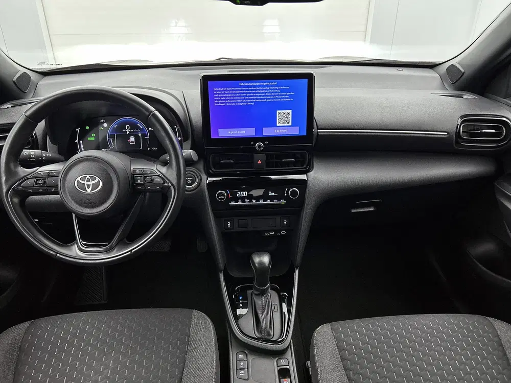 Toyota Yaris Cross 1.5 Hybrid 115 First Edition uit 2025, foto 4