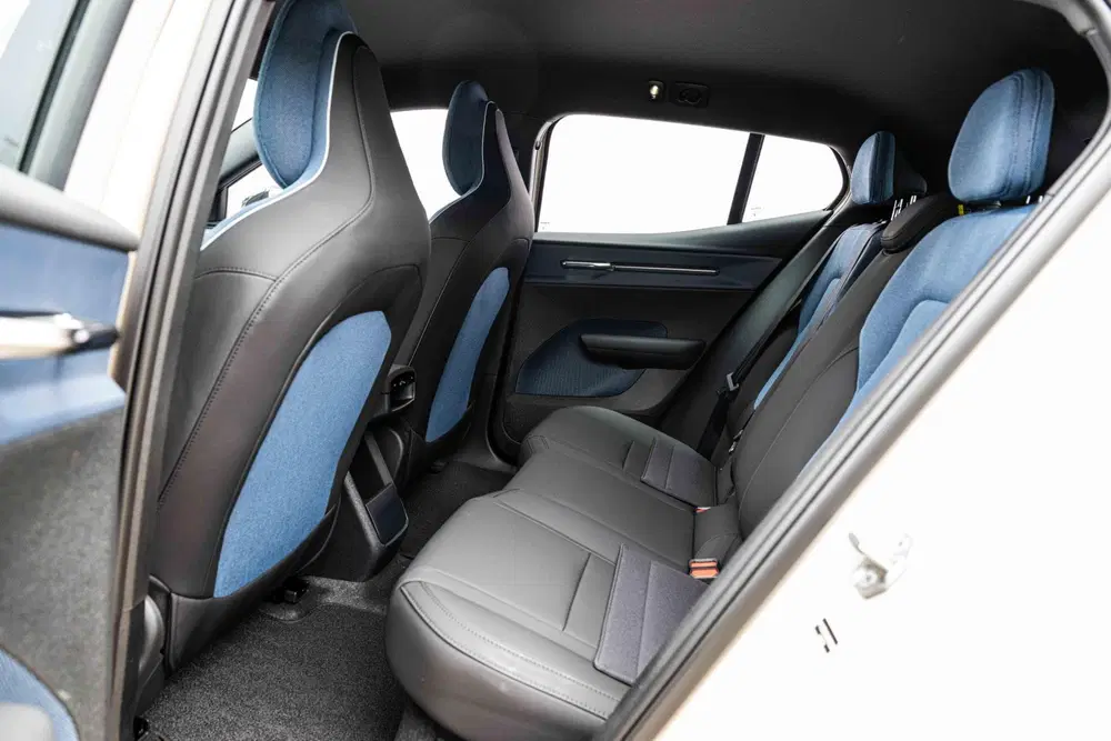 Volvo EX30 P3 Plus Europa 51 kWh uit 2026, foto 8