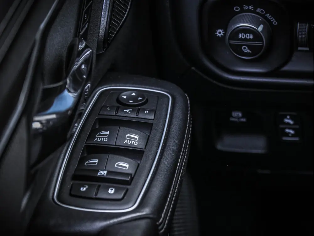 Dodge Ram 1500 | 6.2L 717PK V8 4x4 Crew Cab uit 2023, foto 14