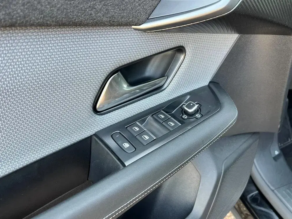 Opel Grandland 1.2 Turbo uit 2024, foto 8