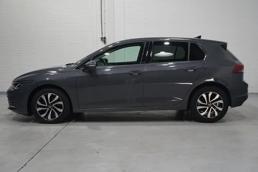 Volkswagen Golf 2.0 TDI Life Navi PDC v+a Stoel-/stuurverwar uit 2021, foto 3