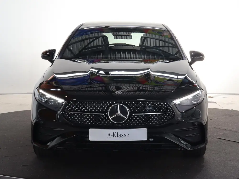 Mercedes-Benz A-Klasse 250 e Business Solution AMG uit 2025, foto 3