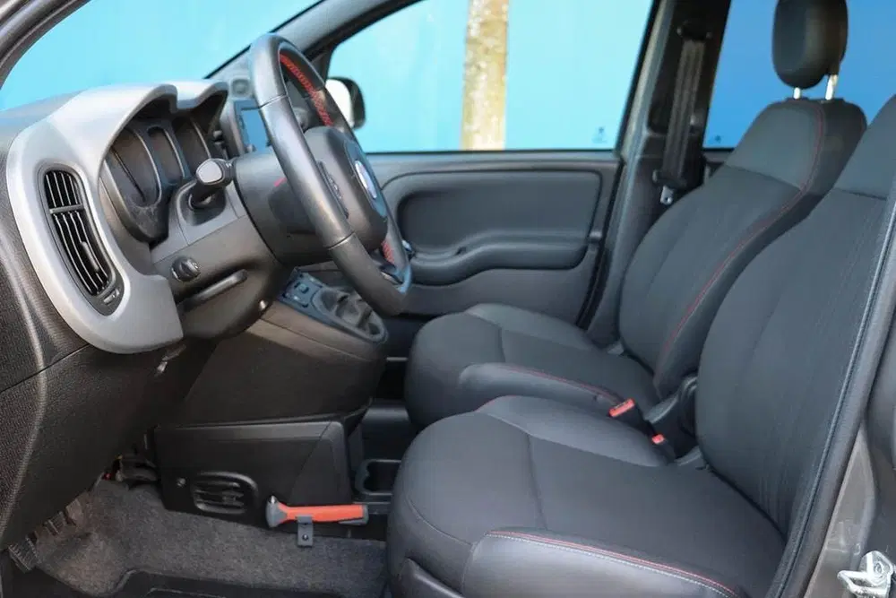 Fiat Panda 1.0 Hybrid Sport uit 2022, foto 11