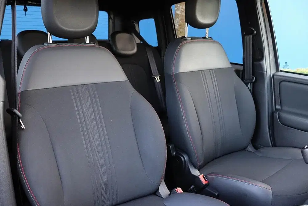 Fiat Panda 1.0 Hybrid Sport uit 2022, foto 14