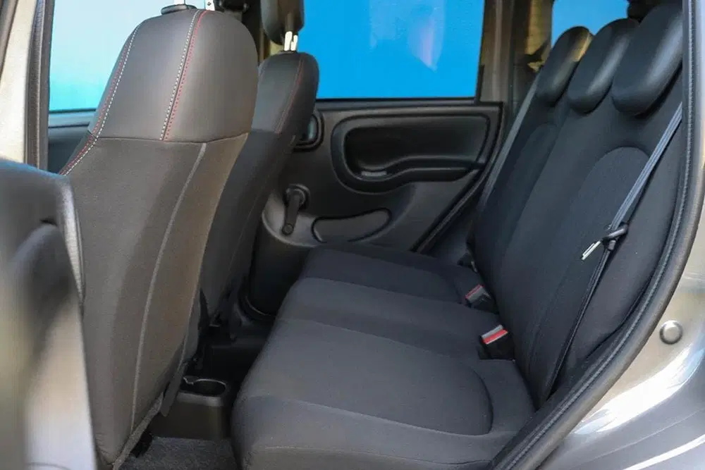 Fiat Panda 1.0 Hybrid Sport uit 2022, foto 15