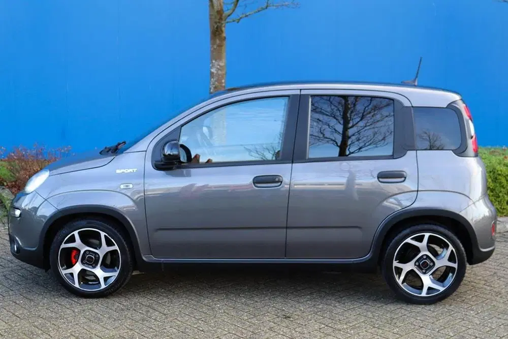 Fiat Panda 1.0 Hybrid Sport uit 2022, foto 6