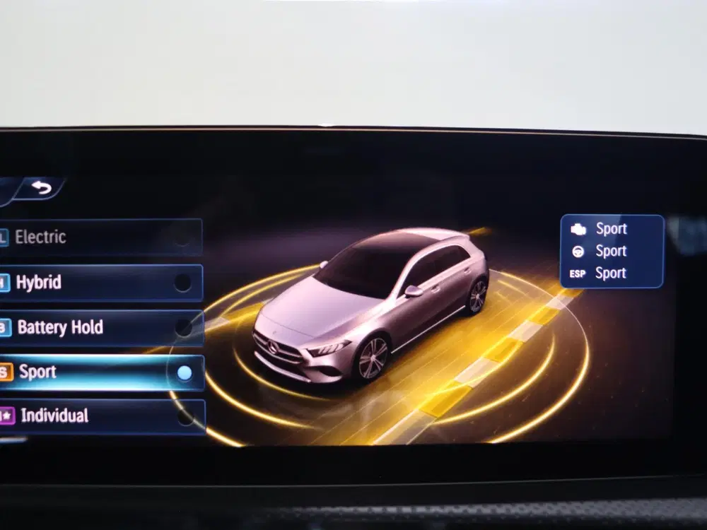 Mercedes-Benz A-Klasse 250 e Business Solution AMG uit 2025, foto 11