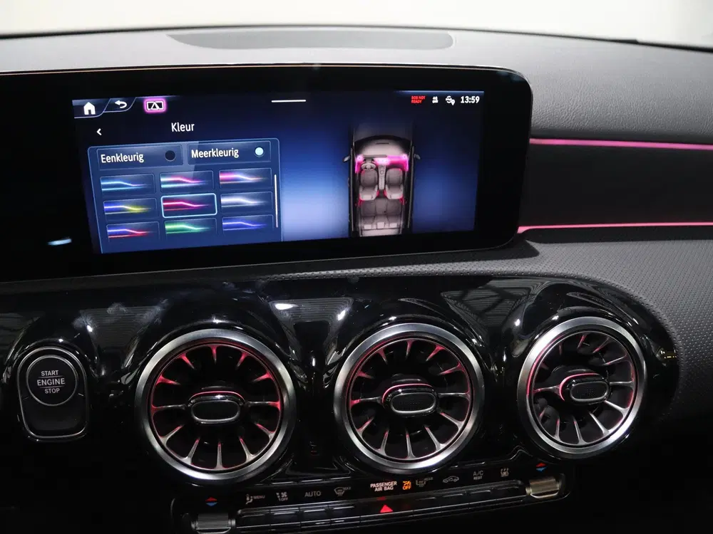 Mercedes-Benz A-Klasse 250 e Business Solution AMG uit 2025, foto 19