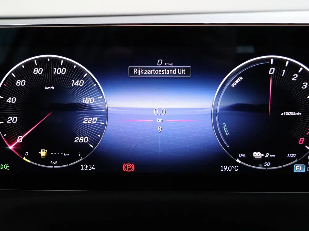 Mercedes-Benz A-Klasse 250 e Business Solution AMG uit 2025, foto 7