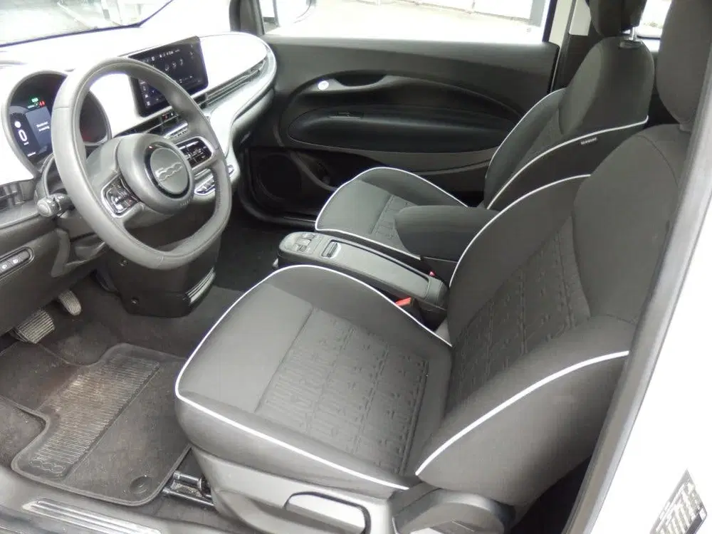 Fiat 500e Icon 42 kWh uit 2023, foto 8
