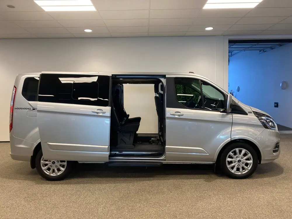 Ford Tourneo Custom L2H1 Rolstoelbus Automaat Bodemverlaging uit 2020, foto 10