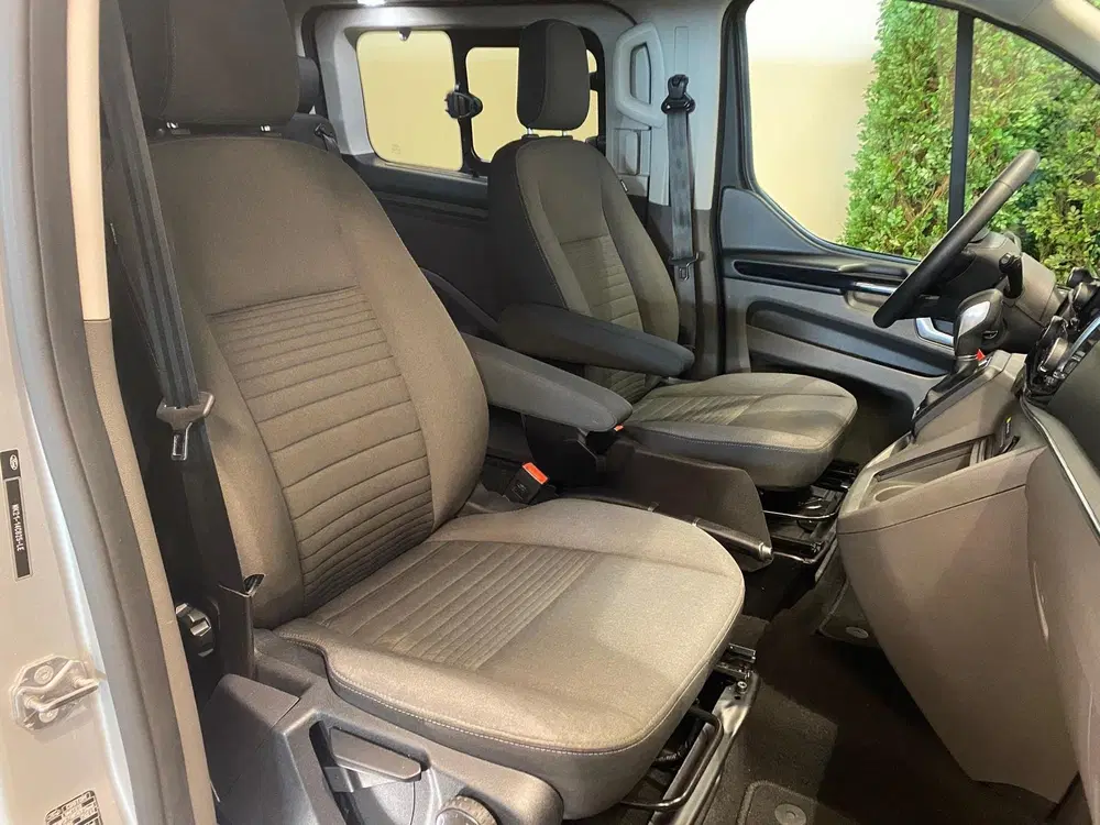 Ford Tourneo Custom L2H1 Rolstoelbus Automaat Bodemverlaging uit 2020, foto 15