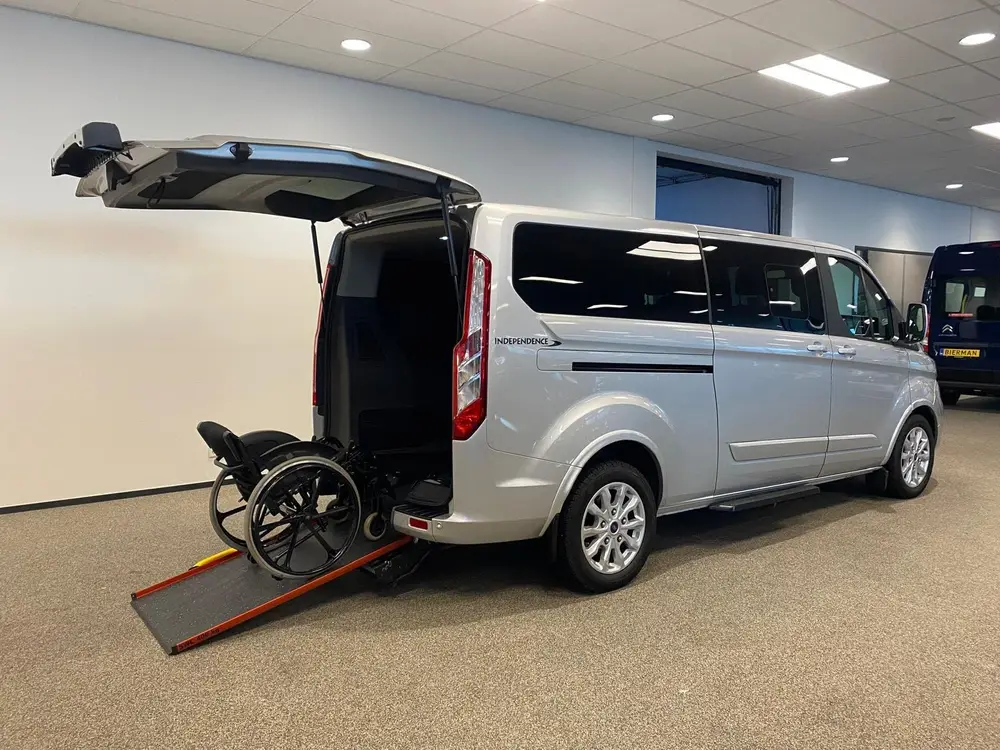 Ford Tourneo Custom L2H1 Rolstoelbus Automaat Bodemverlaging uit 2020, foto 9