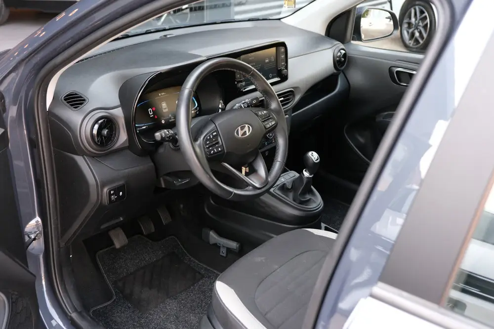 Hyundai I10 1.0 Comfort *31.039km UNIEK* uit 2023, foto 2