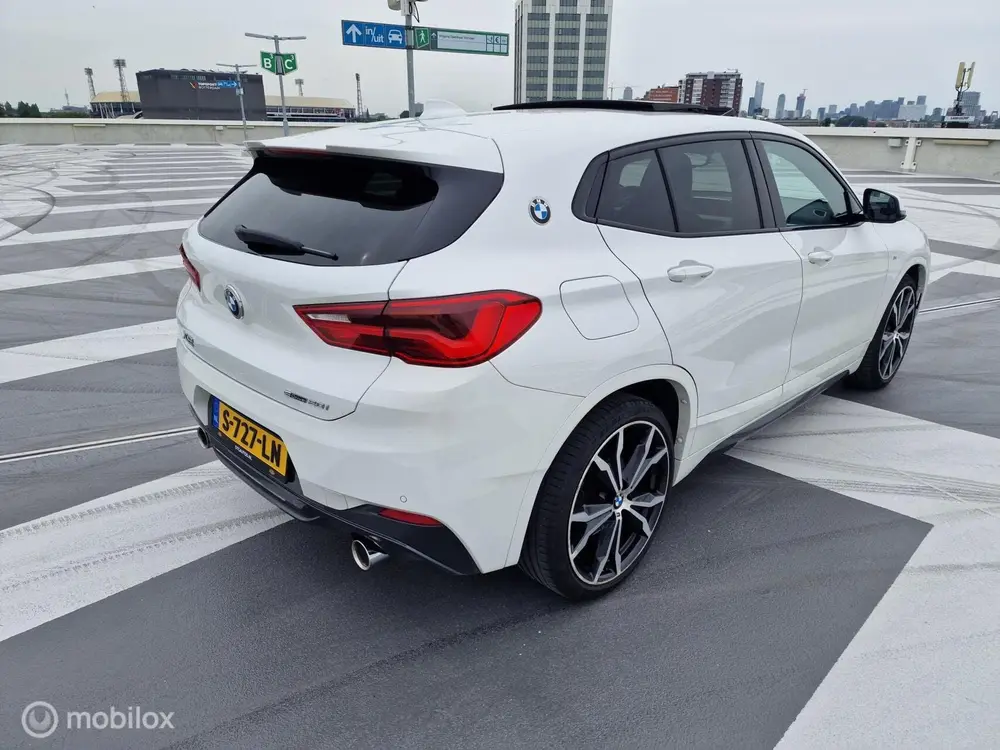BMW X2 sDrive20i High Executive Edition Pano schuifdak Head uit 2019, foto 5