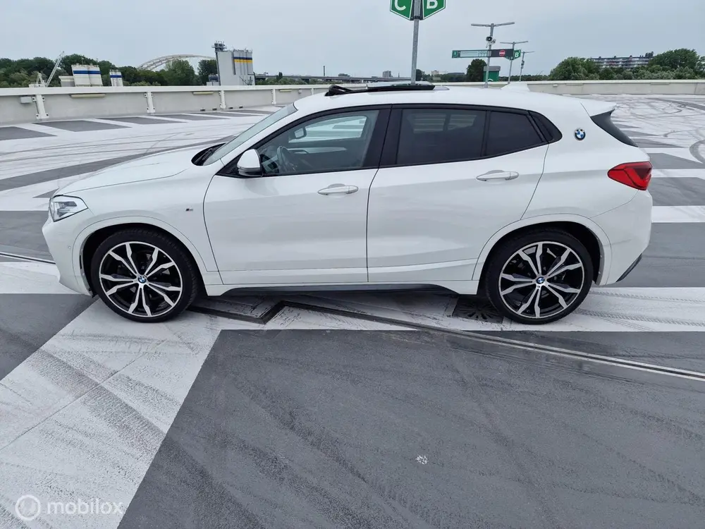 BMW X2 sDrive20i High Executive Edition Pano schuifdak Head uit 2019, foto 6