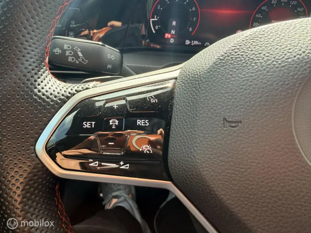 Volkswagen Golf Clubsport GTI PANO|HEADSUP|NÜRBURG|KEYLESS uit 2021, foto 19