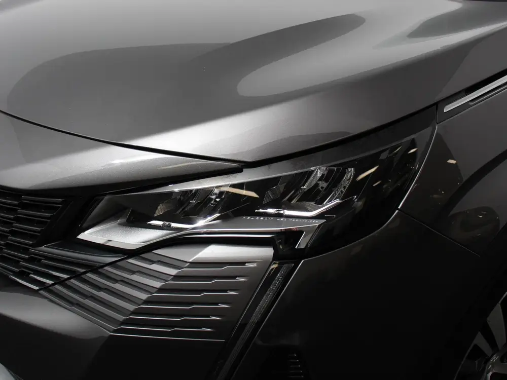 Peugeot 3008 1.6 Hybrid 225PK Allure Pack Navigatie App uit 2023, foto 9