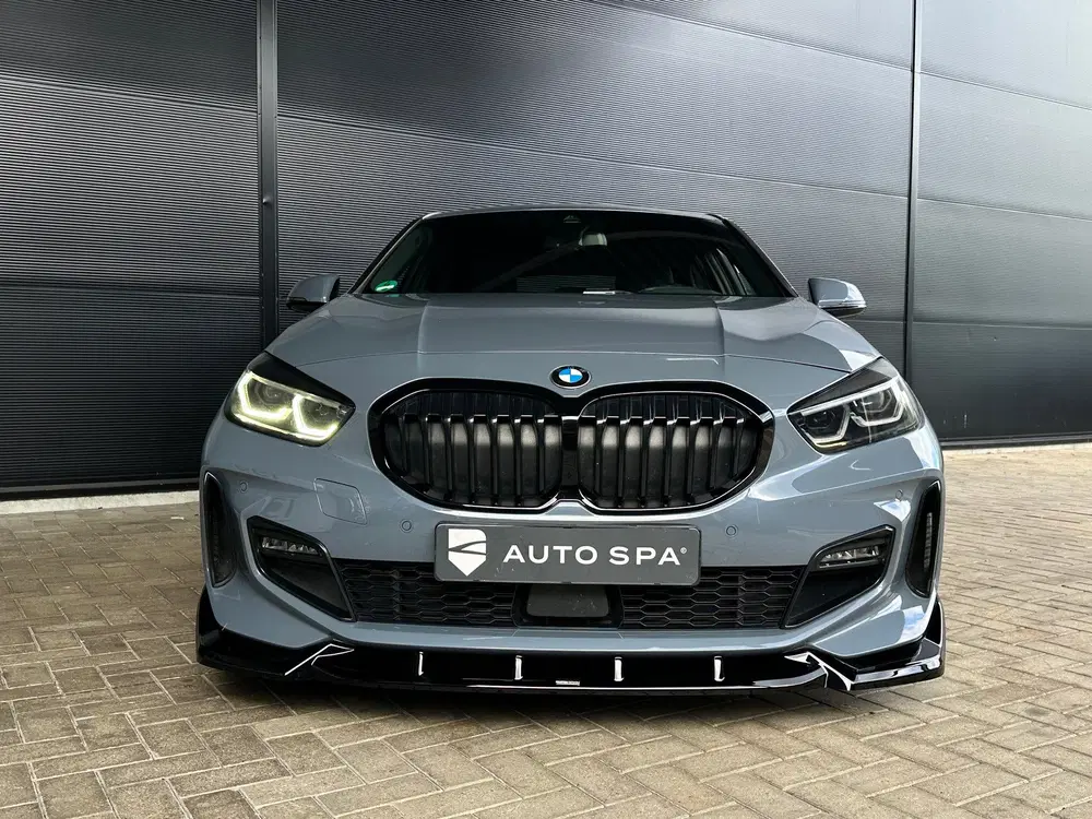BMW 1-serie 118i uit 2021, foto 6