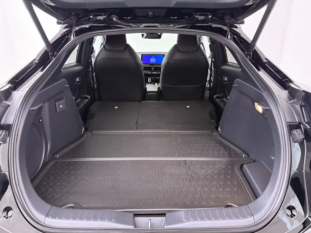 Toyota C-Hr 2.0 Plug-in Hybrid 220 Première Edition uit 2024, foto 11