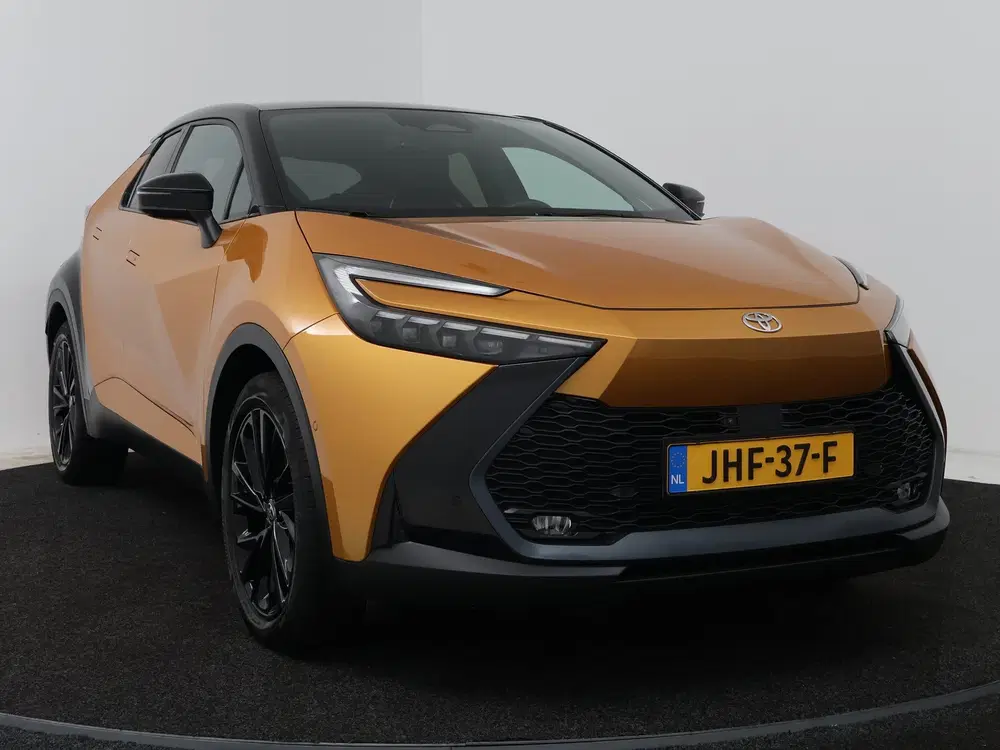 Toyota C-Hr 2.0 Plug-in Hybrid 220 Première Edition uit 2024, foto 15