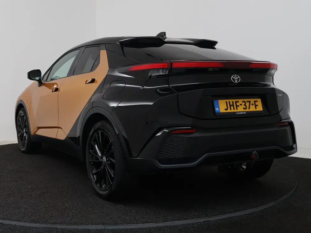 Toyota C-Hr 2.0 Plug-in Hybrid 220 Première Edition uit 2024, foto 16