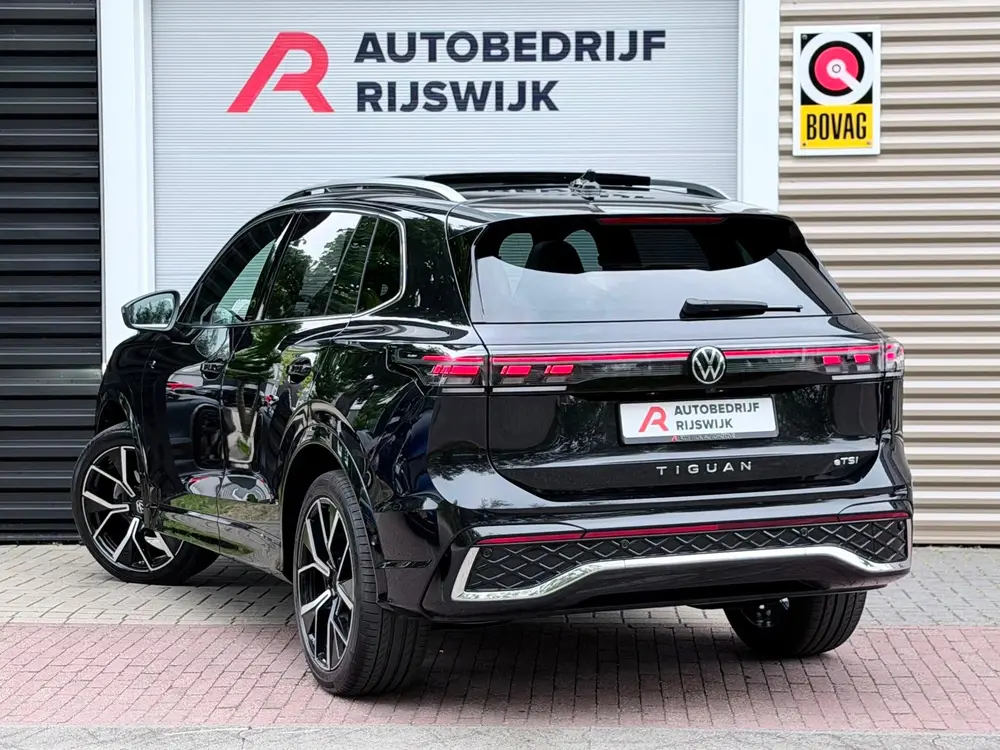 Volkswagen Tiguan 1.5 TSI 3x R-Line Pano/H&K/360/HuD uit 2024, foto 3