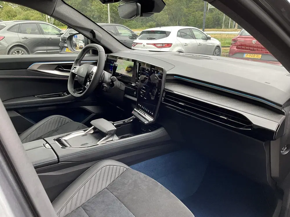 Renault Rafale 1.2 E-Tech 4x4 plug-in hybrid 300 esprit A uit 2025, foto 10