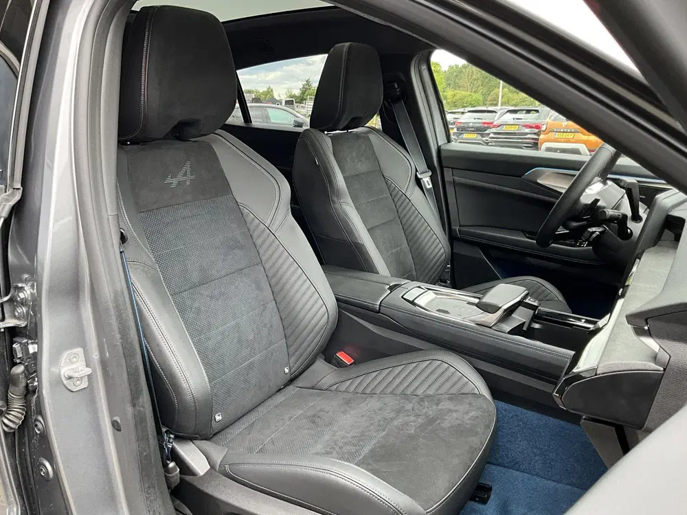 Renault Rafale 1.2 E-Tech 4x4 plug-in hybrid 300 esprit A uit 2025, foto 9