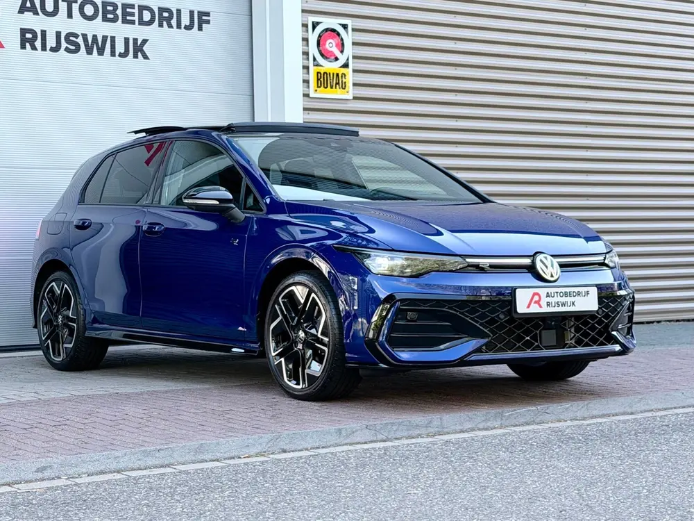 Volkswagen Golf 1.5 eTSI R-Line Edition Pano/H&K/HuD/360 uit 2025, foto 11