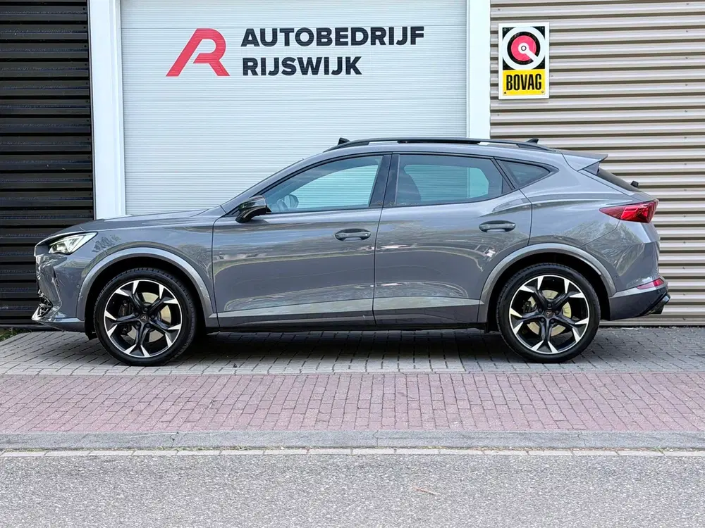 Cupra Formentor 2.0 TSI 4DRIVE Pano uit 2022, foto 2