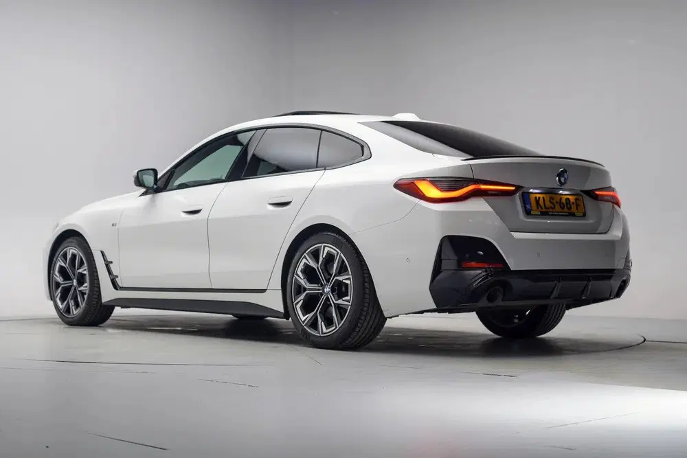 BMW 4-serie 4 Serie Gran Coupe 420i M Sport Shadow [ S uit 2022, foto 3