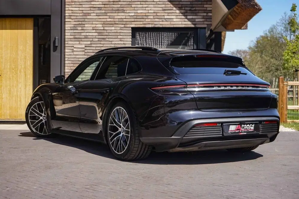 Porsche Taycan Performance Plus 93KWH uit 2023, foto 5