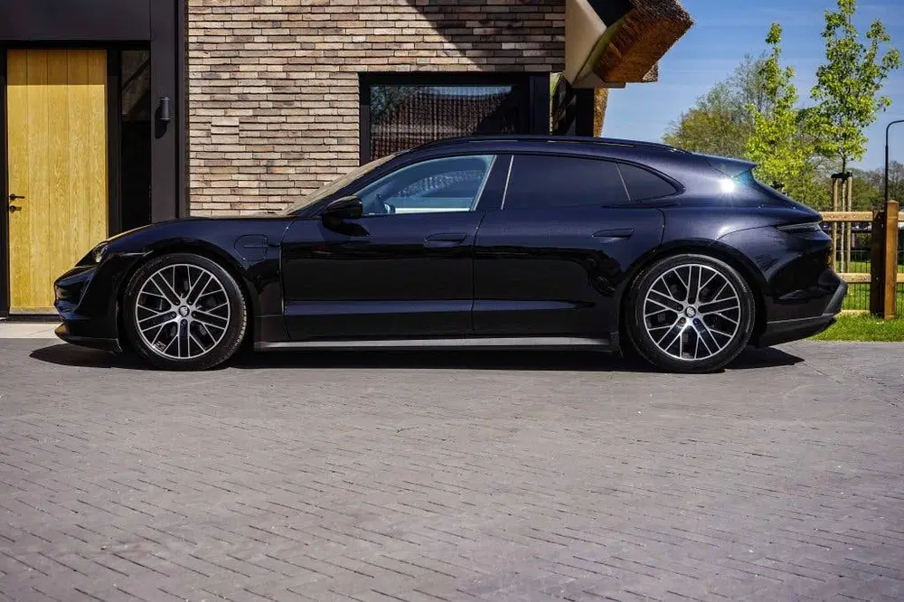Porsche Taycan Performance Plus 93KWH uit 2023, foto 6