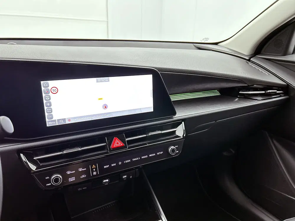 Kia Niro Air 64.8 kWh Navigatie uit 2025, foto 6