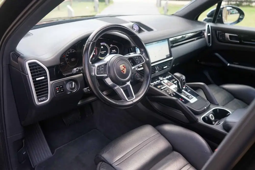 Porsche Cayenne 3.0 E-Hybrid V6 Pano uit 2020, foto 12