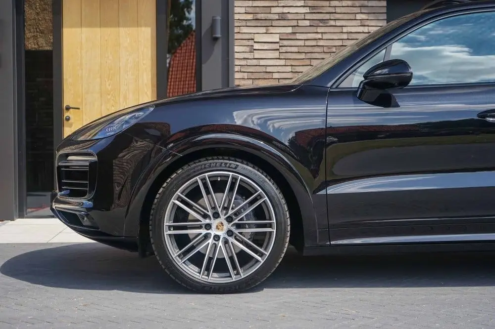 Porsche Cayenne 3.0 E-Hybrid V6 Pano uit 2020, foto 19