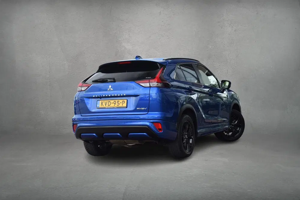 Mitsubishi Eclipse Cross 2.4 PHEV Black Edition uit 2022, foto 3